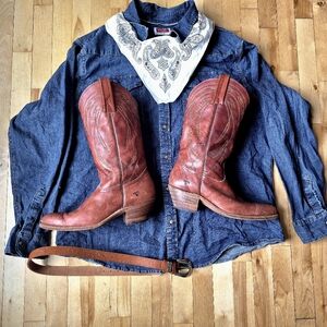 FRYE AND CO. TAN Cowboy Boots